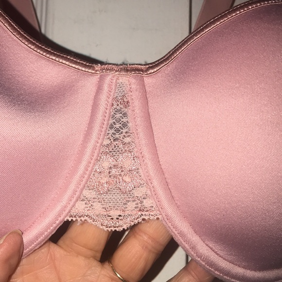 Women’s Cabernet Lace Bra - Picture 2 of 9